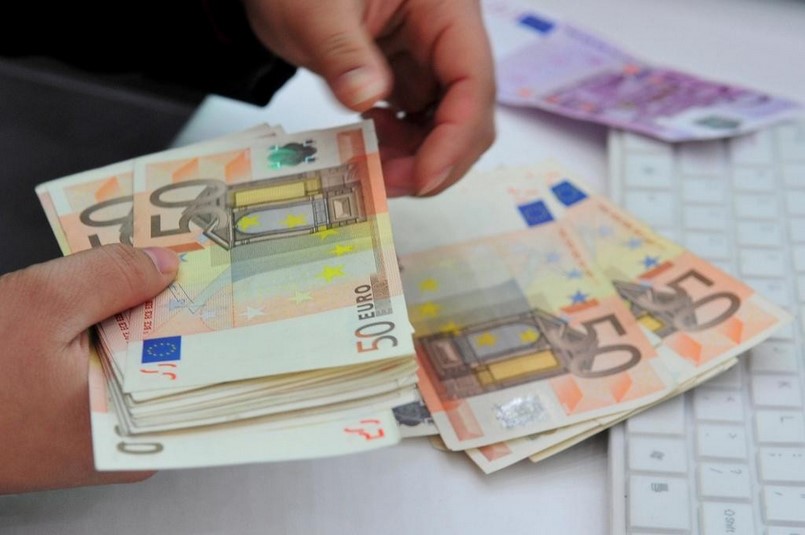 Đổi Euro to VND ở đâu uy tín